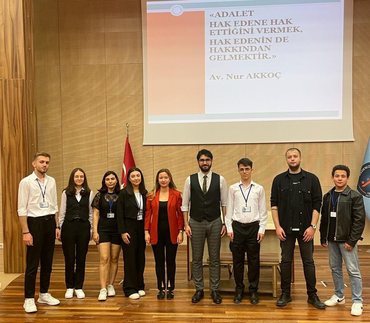 Hukuk Alanları Akademisi tarafından düzenlenen Adli ve İdari Hakimlik hazırlık etkinliğinde HMGS öğrencileri